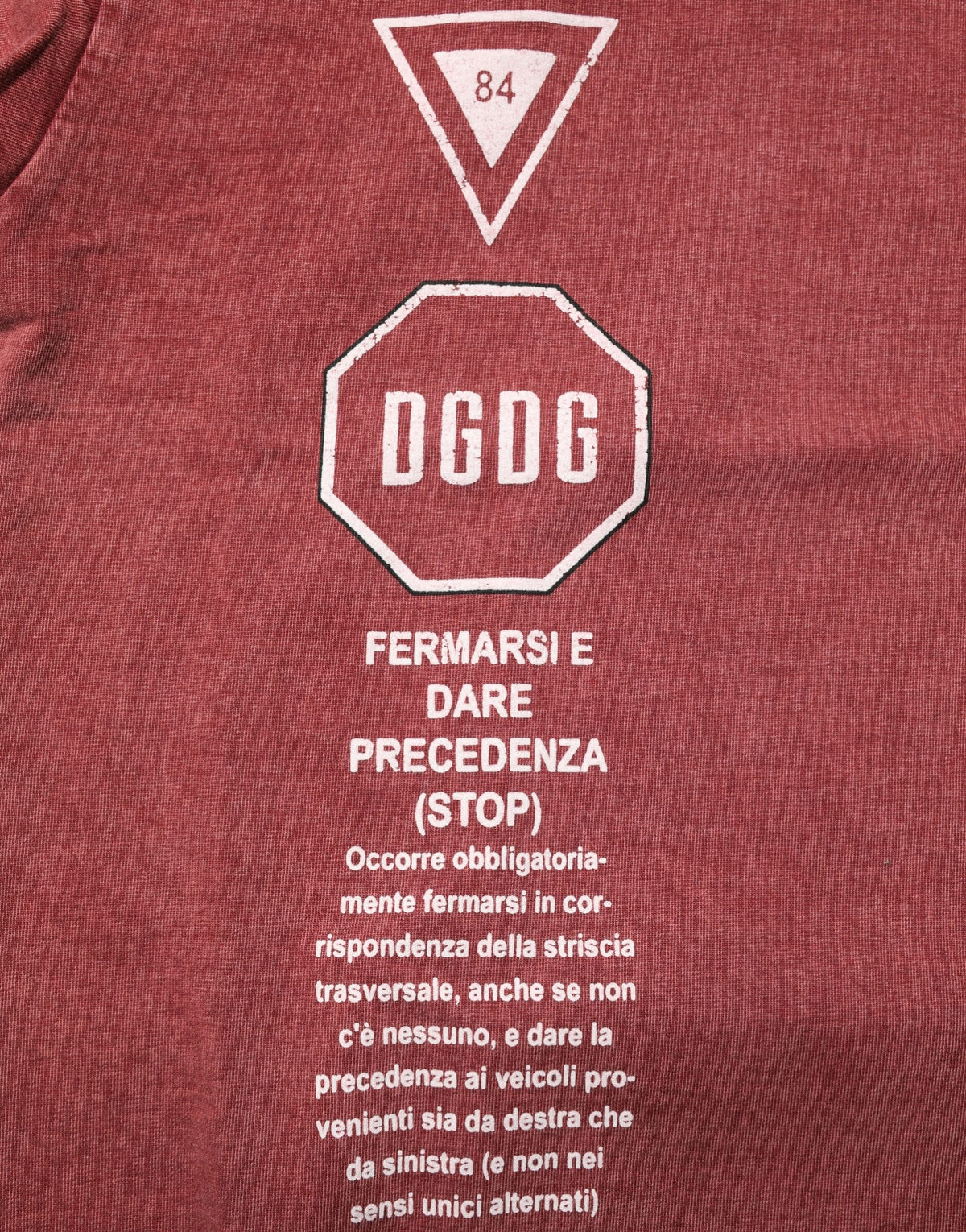 Dolce & Gabbana Maroon Print Rundhals-T-Shirt mit kurzen Ärmeln