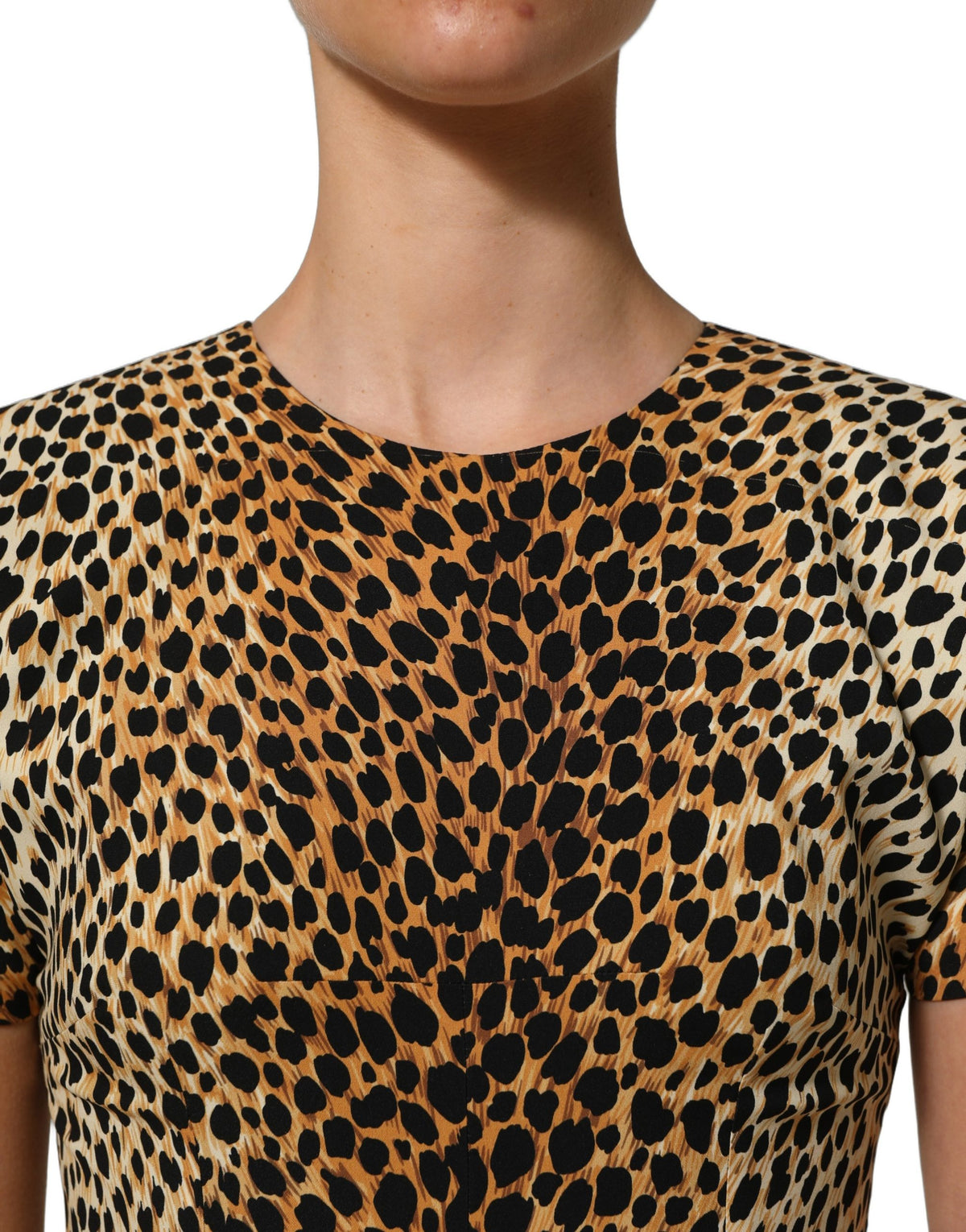 Dolce & Gabbana Braunes Etuikleid aus Seide mit Leopardenmuster, Midi-Länge