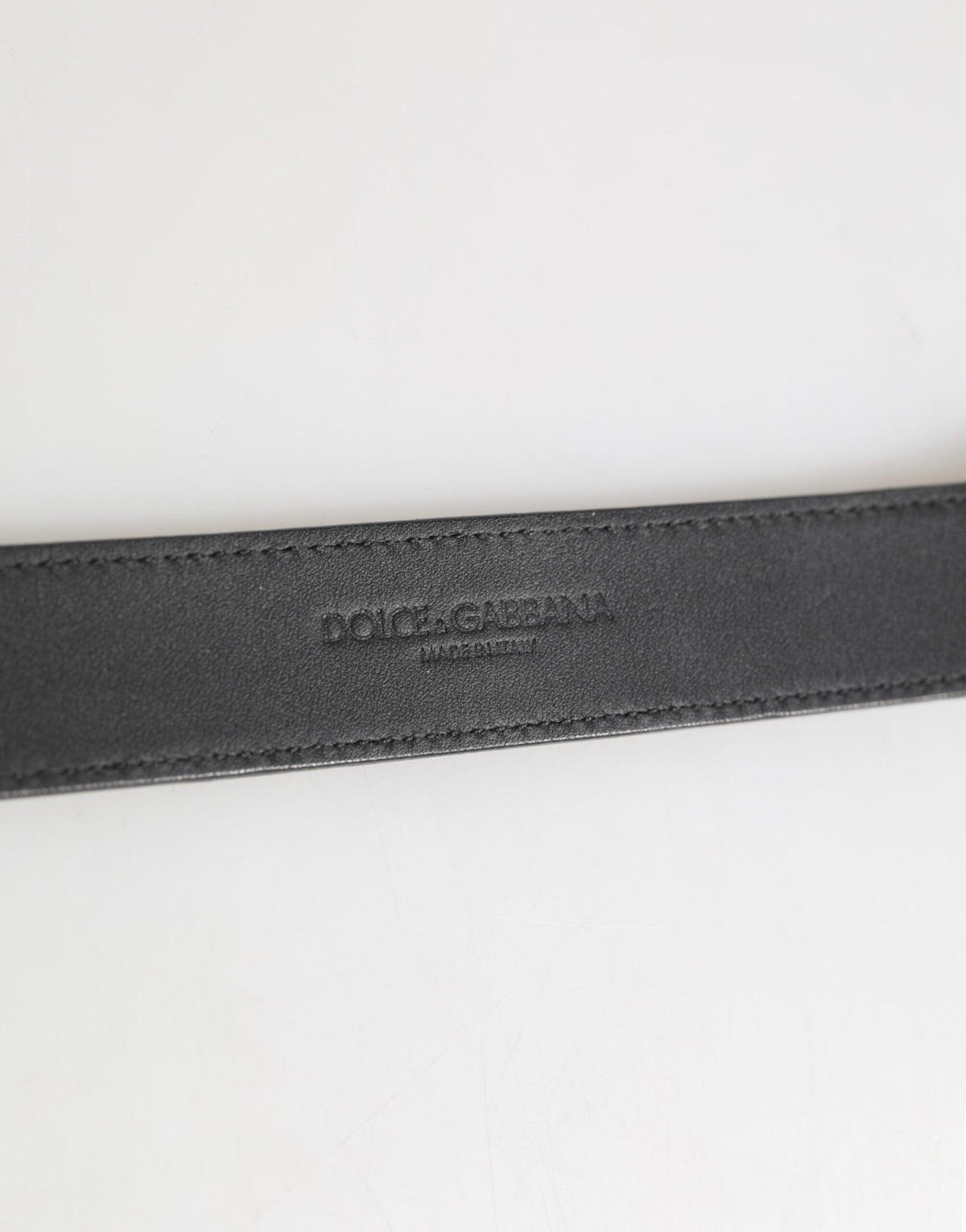 Dolce & Gabbana Silbernes strukturiertes Leder, goldfarbenes Metallhalsband